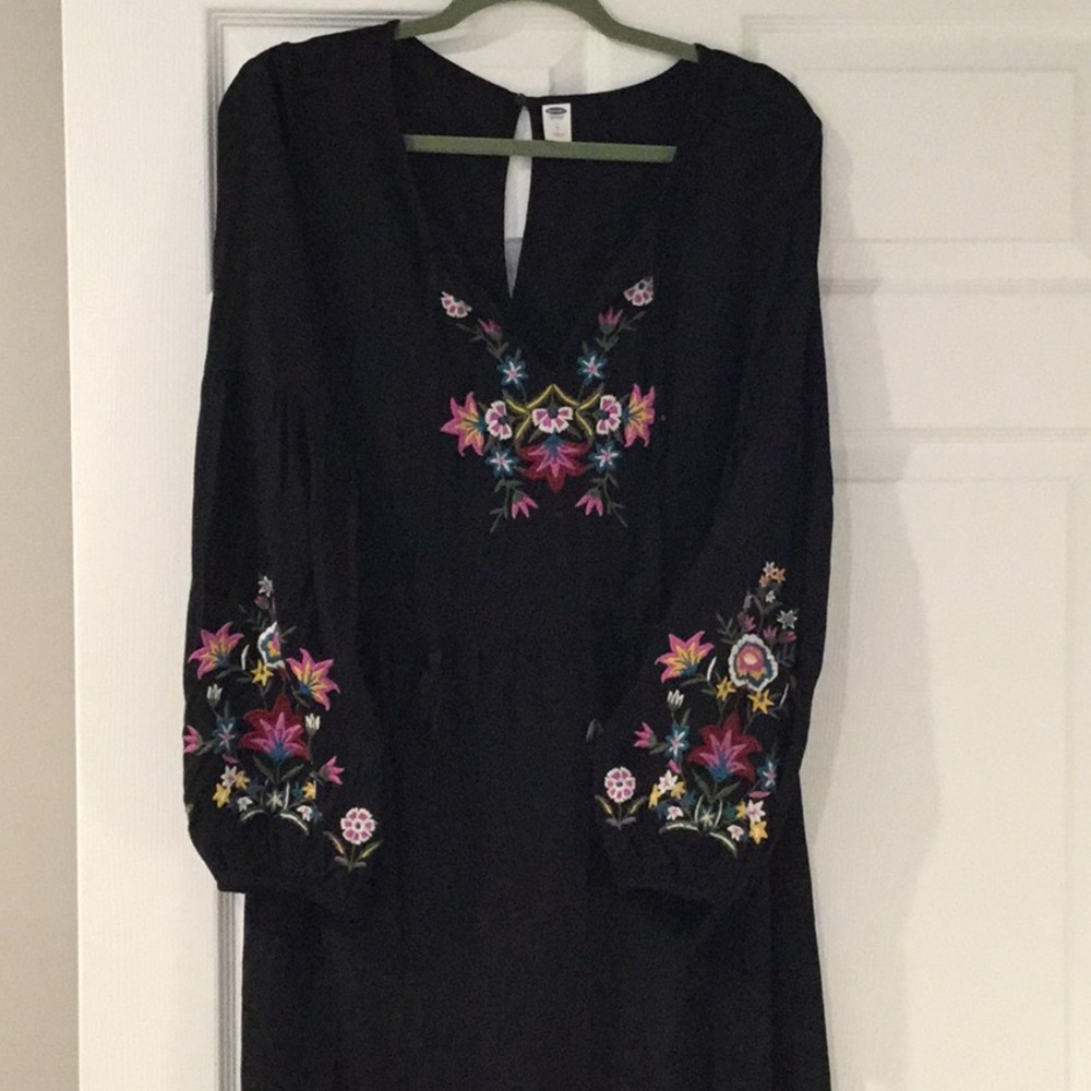 Beautiful embroidered boho dress 🌸✅